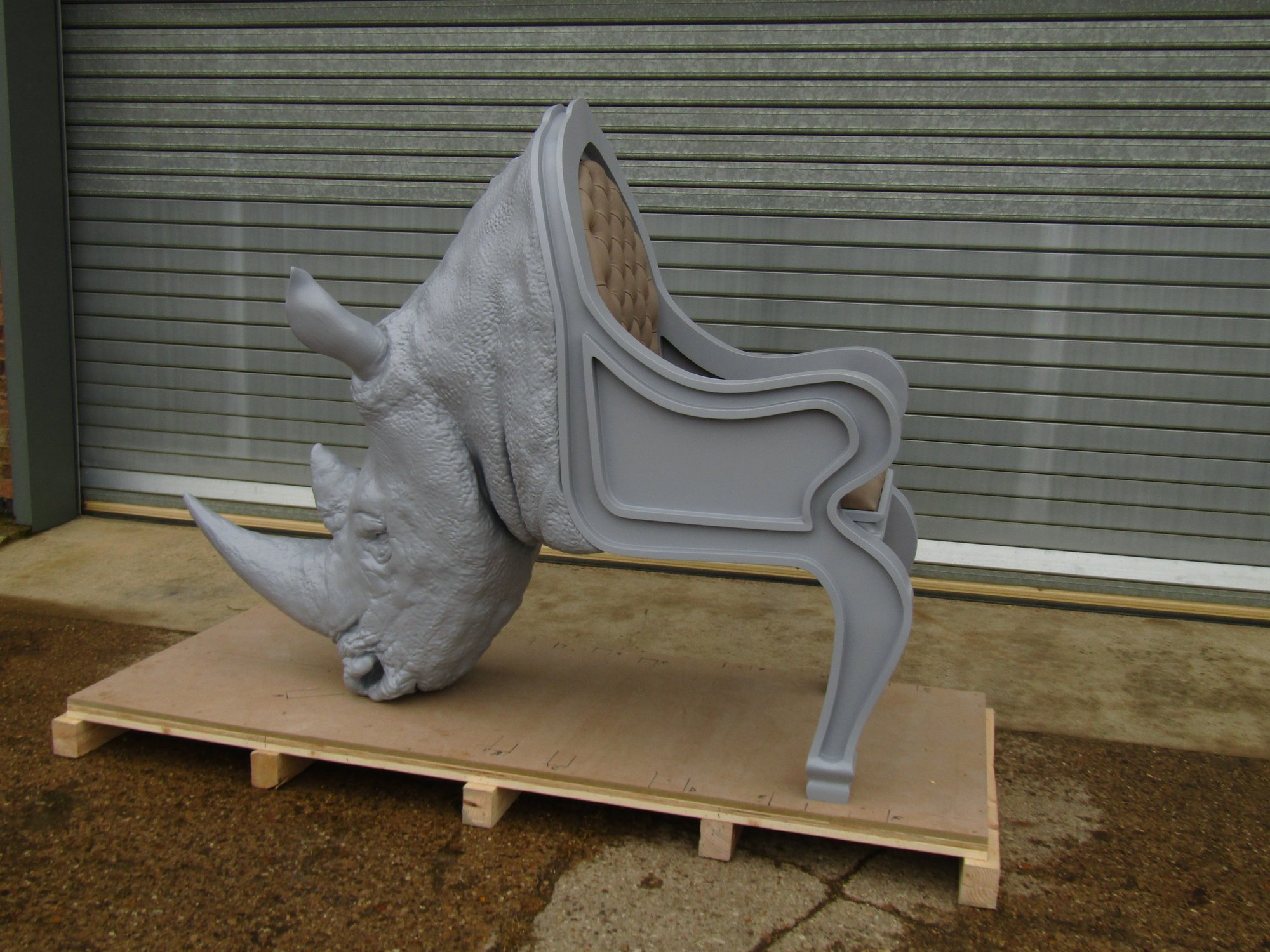 interiors-maximo-riera-rhino-chair (2)