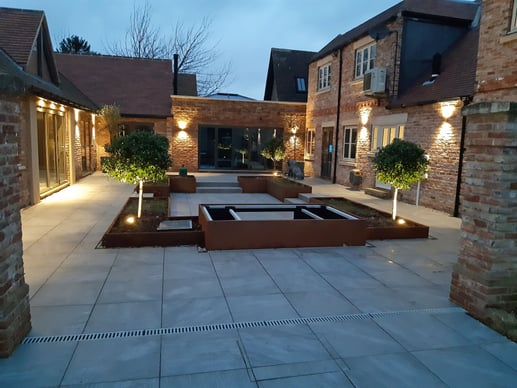 SYMPHONIC – Corten steel pond 