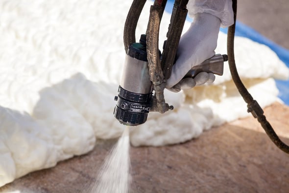 AdobeStock_134888435 polyurethane spraying